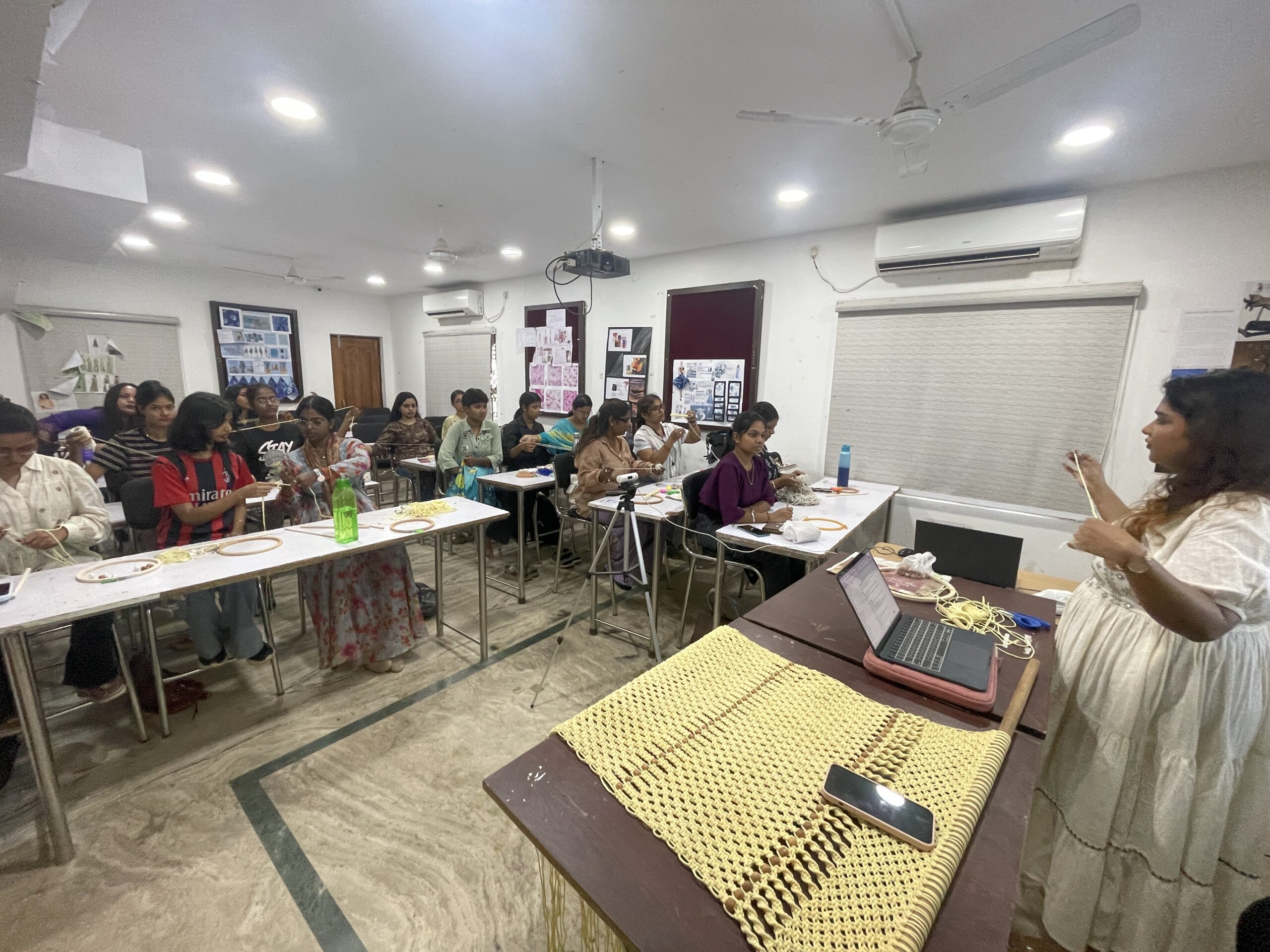 NIF Launches New Workshop for Fashion Design Students: Where Learning Meets Real-World Practice